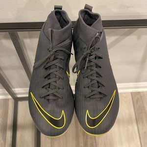 Grey Nike Soccer Cleats 6 Youth